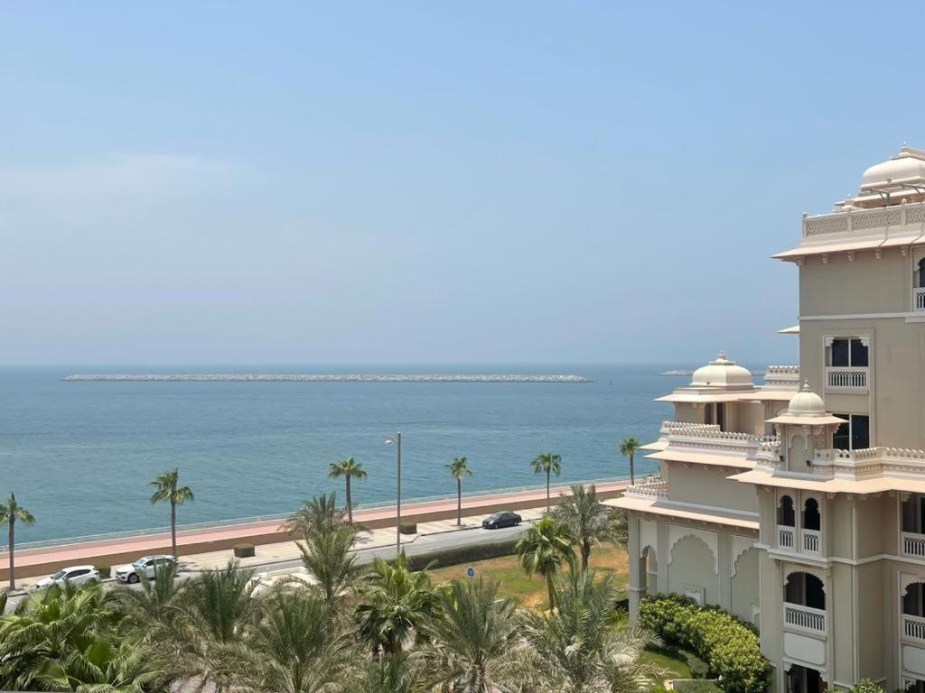 Royal Club By Rvhr, Grandeur Residence Crescent Palm Jumeirah Dubai Eksteriør bilde